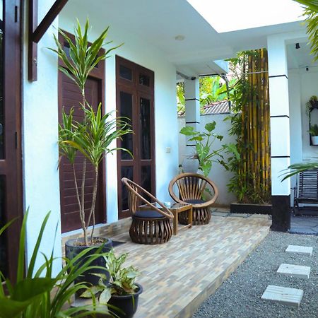 Hidden Villa Hikkaduwa Buitenkant foto