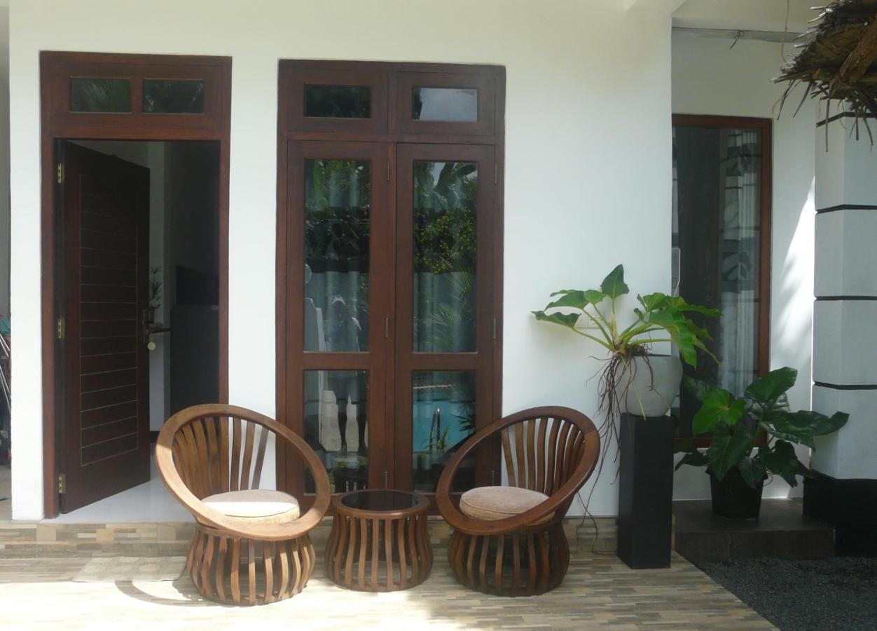 Hidden Villa Hikkaduwa Buitenkant foto